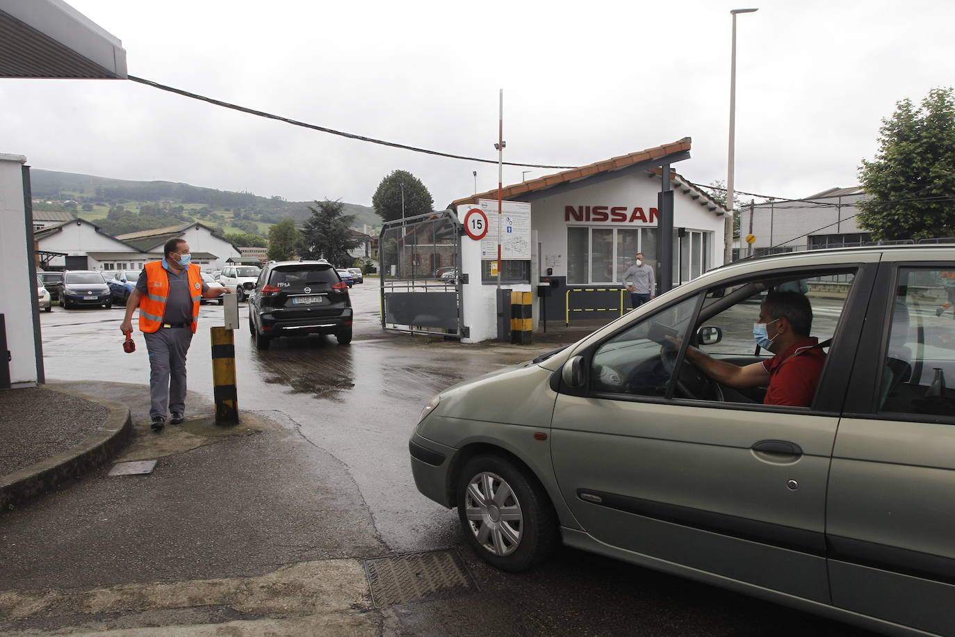 Nissan y los sindicatos cierran un preacuerdo que asegura la viabilidad de la planta.