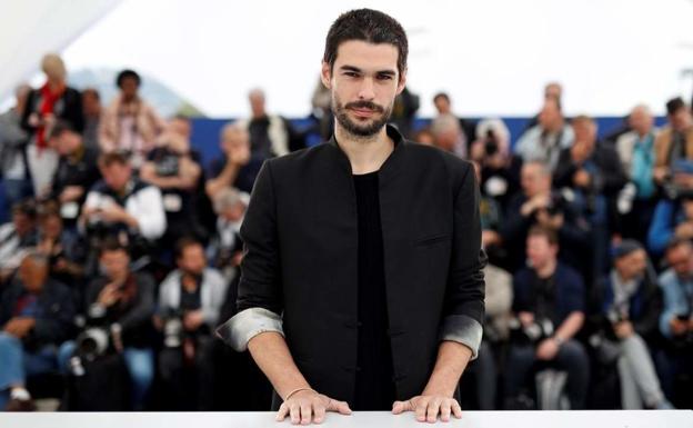 Oliver Laxe en el Festival de Cannes, donde presentó por primera vez 'Lo que arde'.