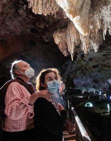 Imagen secundaria 2 - Mirador del teleférico, recinto de los osos de Cabárceno y cueva de El Soplao.