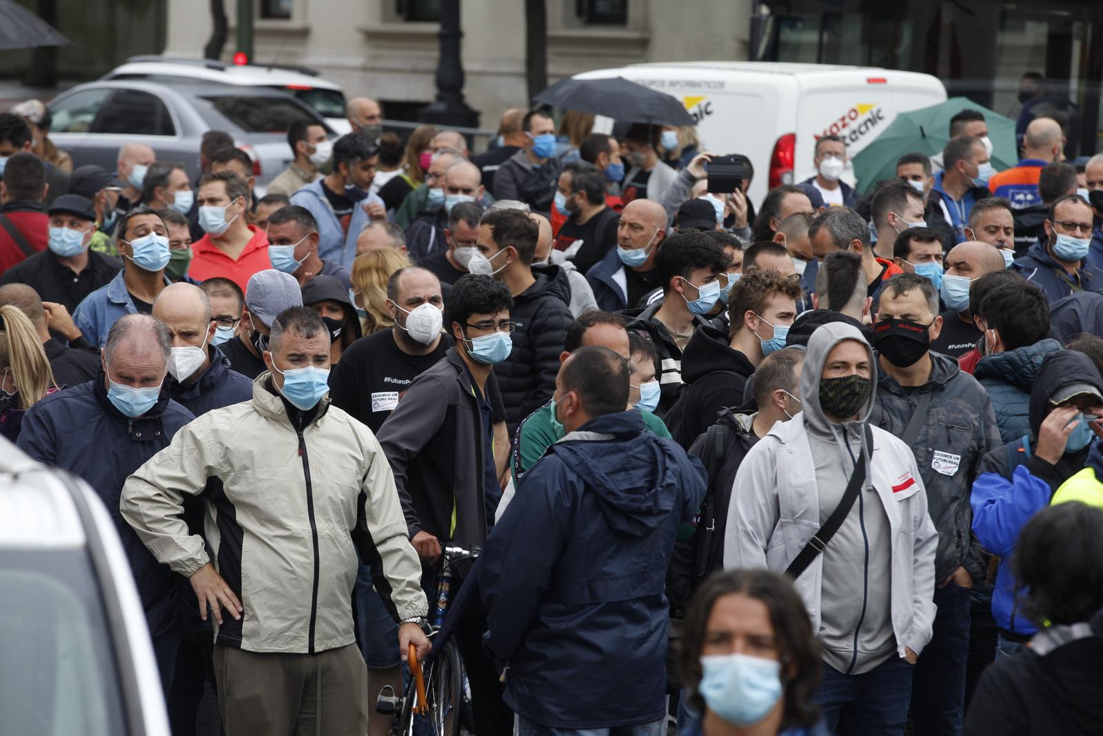 Fotos: Los trabajadores de Nissan Barcelona se manifiestan en Santander