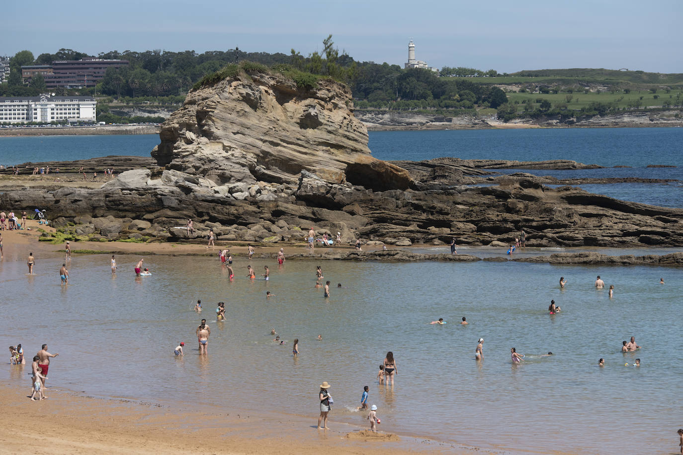 Fotos: Así están las playas de El Sardinero este sábado