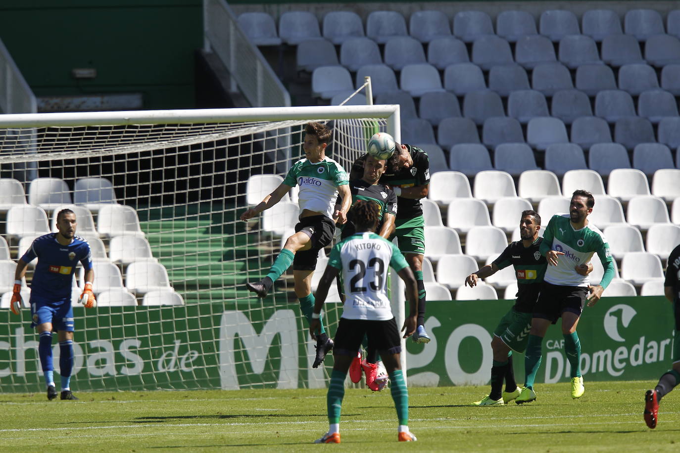 Fotos: El descenso del Racing, en imágenes