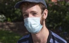 «Si son obligatorias que las paguen los políticos»