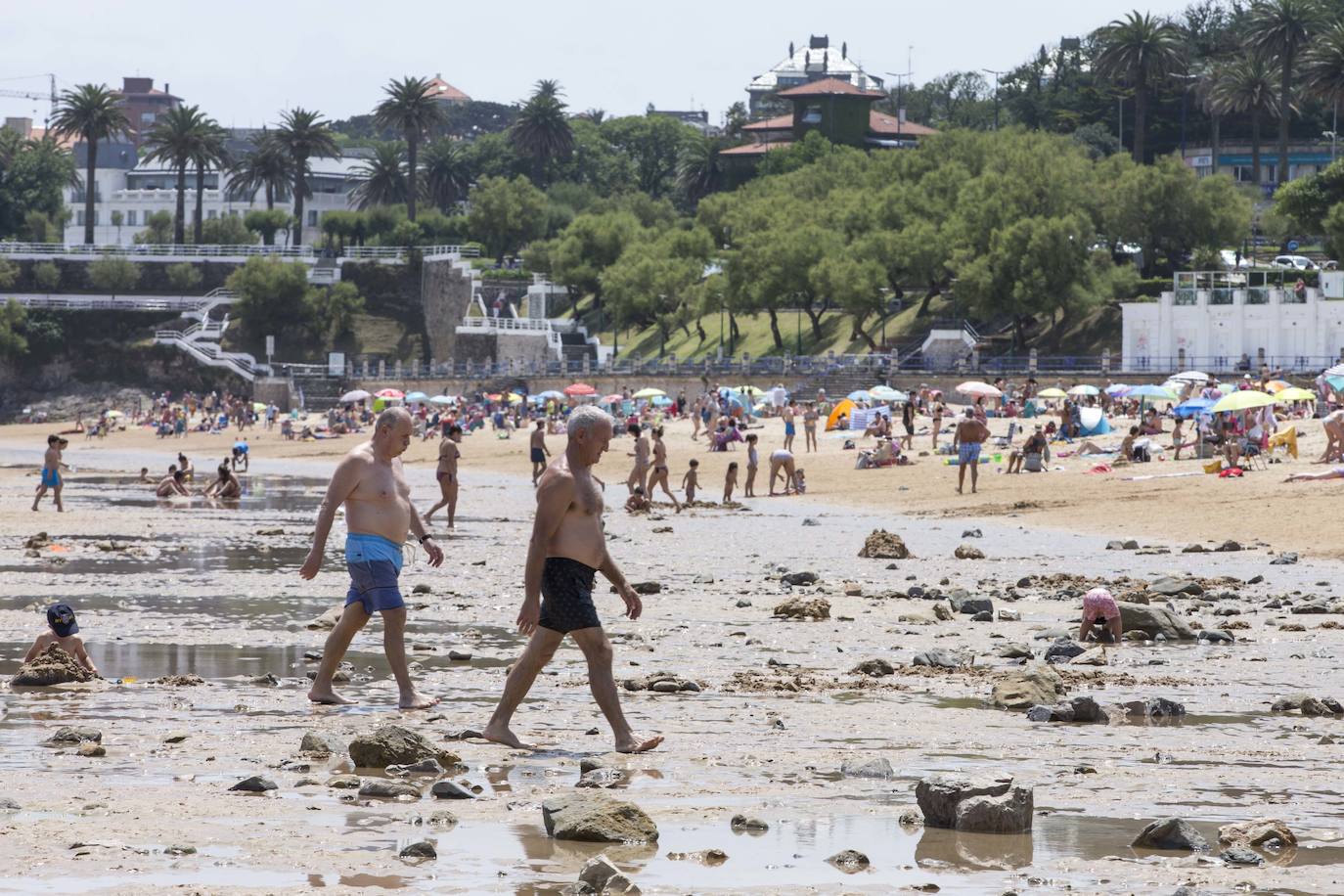 Fotos: Las playas de Santander: sin arena, peligrosas y en riesgo de desaparición