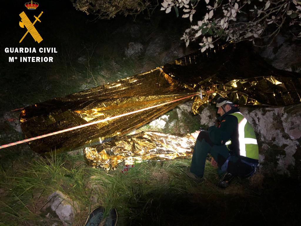 Fotos: Las imágenes del rescate en la vía ferrata de La Hermida