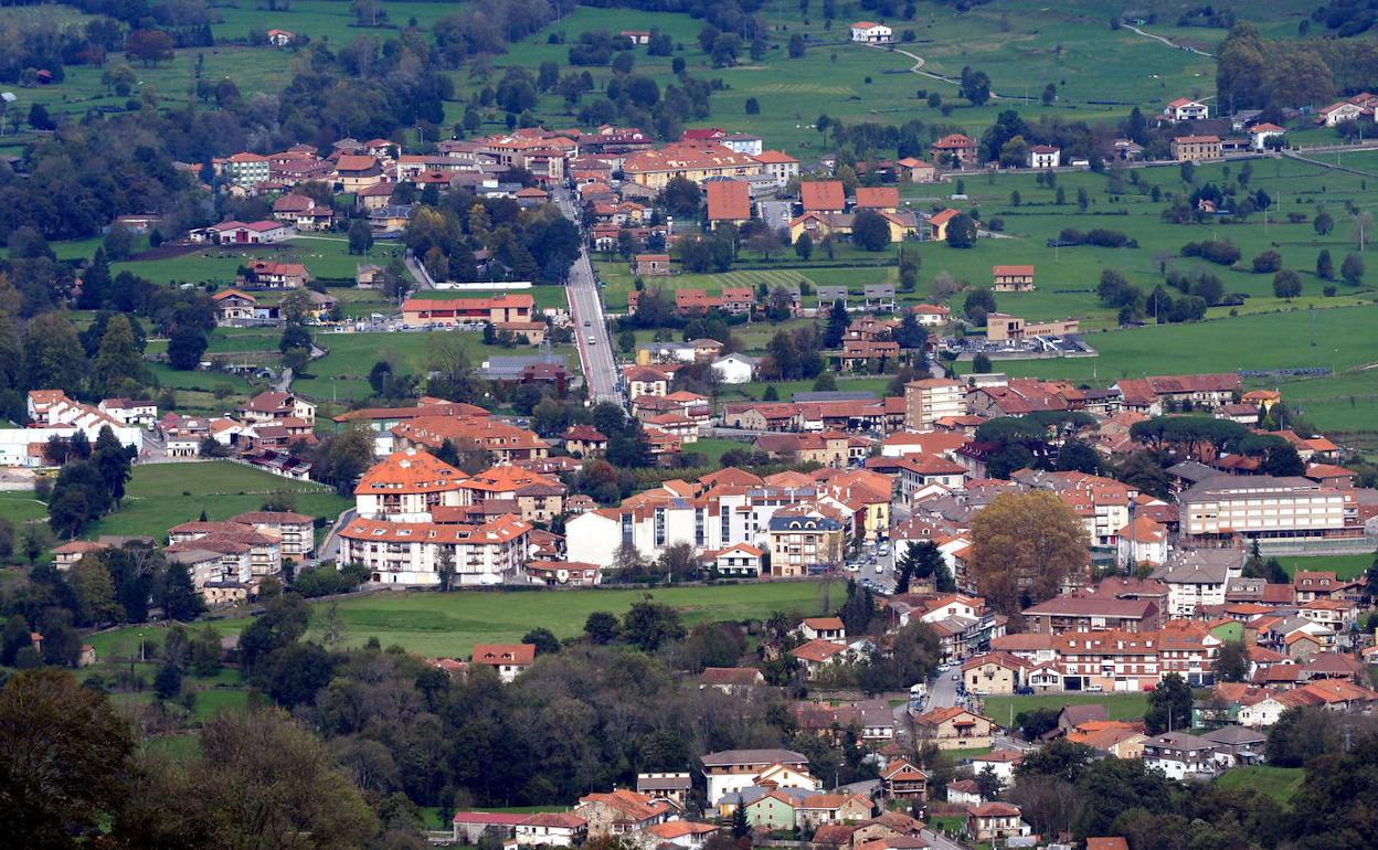 Desinfectan la casa rural de Selaya que acogió el positivo importado de Vizcaya