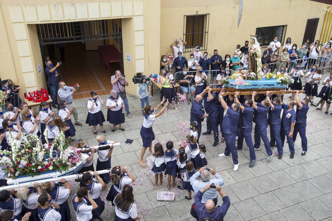 Fotos: La patrona del barrio