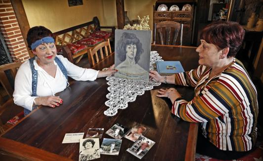 Rosi y Mariví Vélez Alonso, sobrinas de Mercedes.