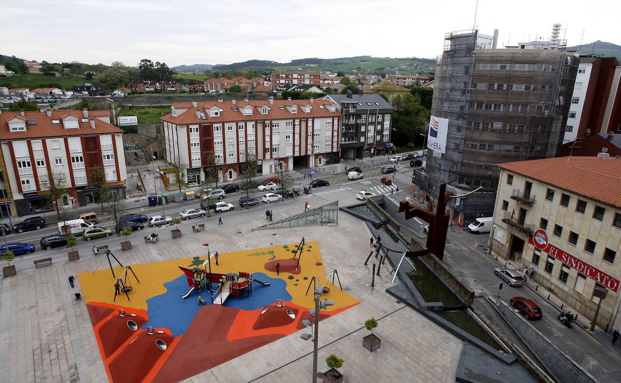 Torrelavega construirá un parque infantil en la plaza de Pepín del Río Gatoo