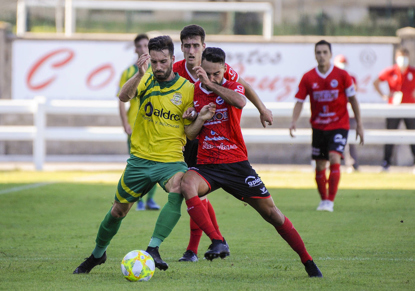 Fotos: Las mejores imágenes del Laredo-Tropezón