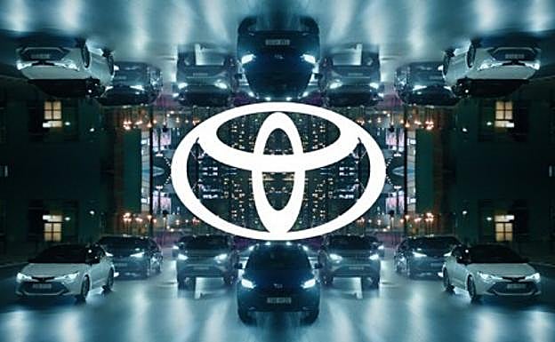 Toyota retoca su logo