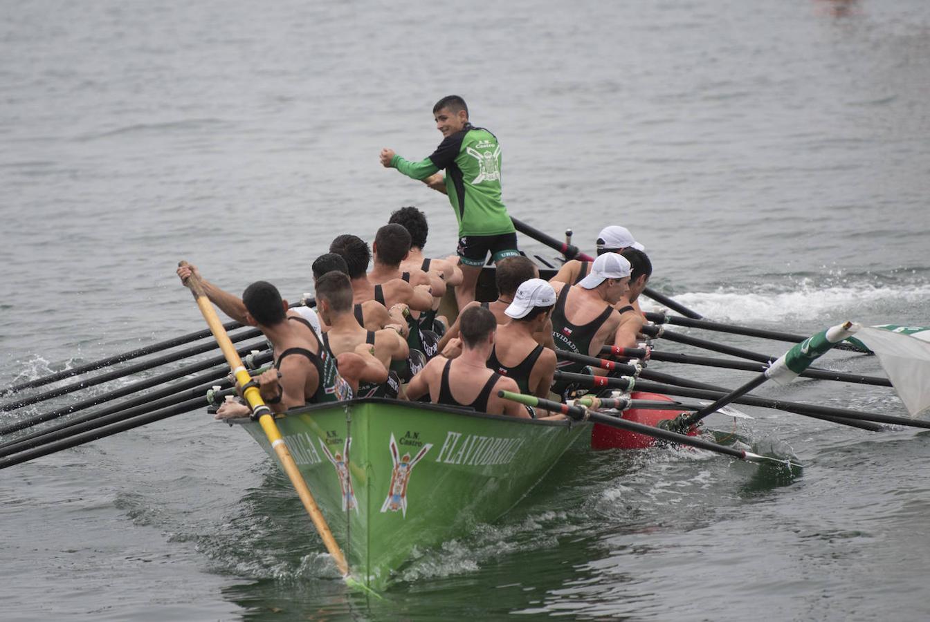 Fotos: Imágenes para una regata bajo la lluvia