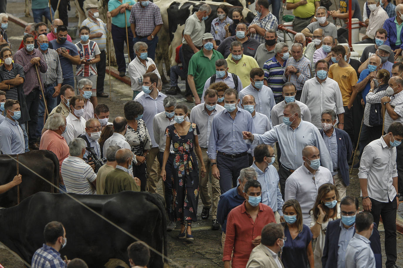 Fotos: Así ha sido la visita de los Reyes de España al Mercado de Ganados de Torrelavega