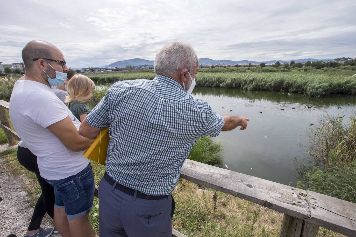 Vecinos de Nueva Montaña lamentan que la estación de bombeo Santiago el Mayor no separe los desechos para evitar que lleguen al agua