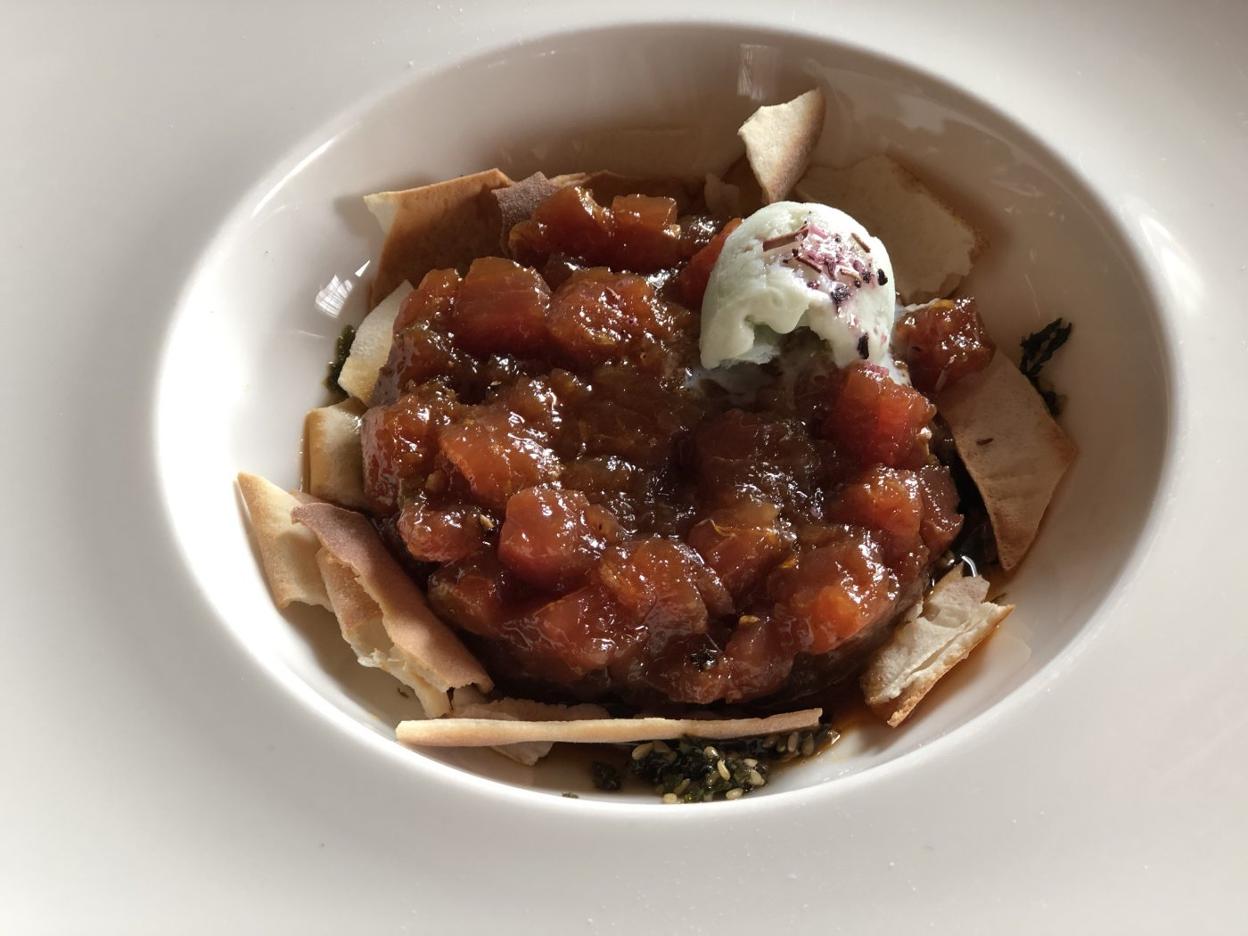 Tartar de atún rojo de almadraba y helado de wasabi. DM