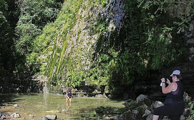 Son muchas las visitas que recibe el Churrón de Borleña