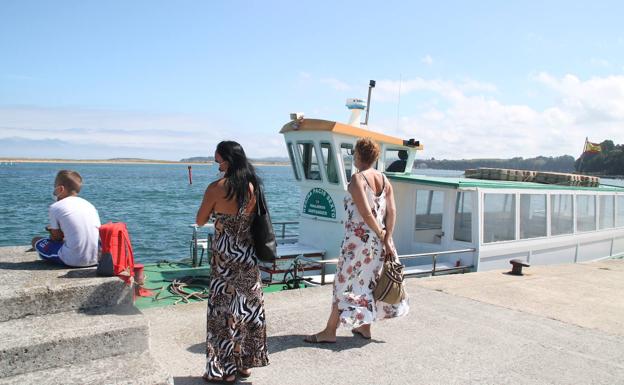 Las 'pedreñeras' son un elemento indispensable en la postal de la bahía. 