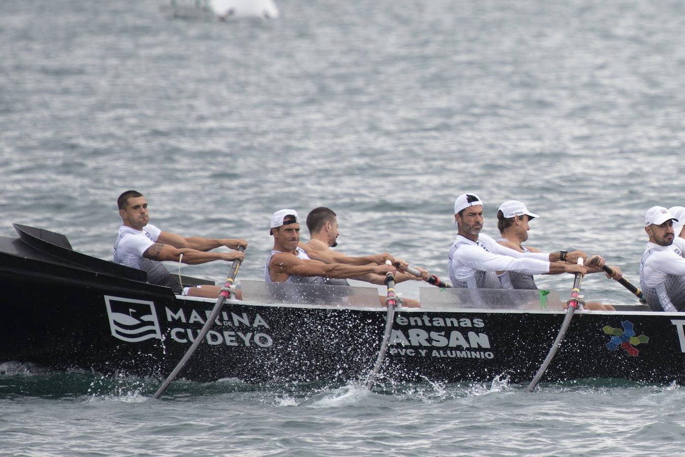 Pedreña y Castreña, líderes de las dos categorías de la ARC, se imponen en aguas de Castro Urdiales.