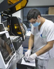 Imagen secundaria 2 - La gran cadena de producción del diagnóstico covid