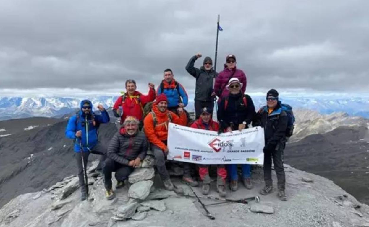 La expedición que coronó el Grande Sassière, el pico más relevante de la región francesa del Vanoise, en los Alpes.