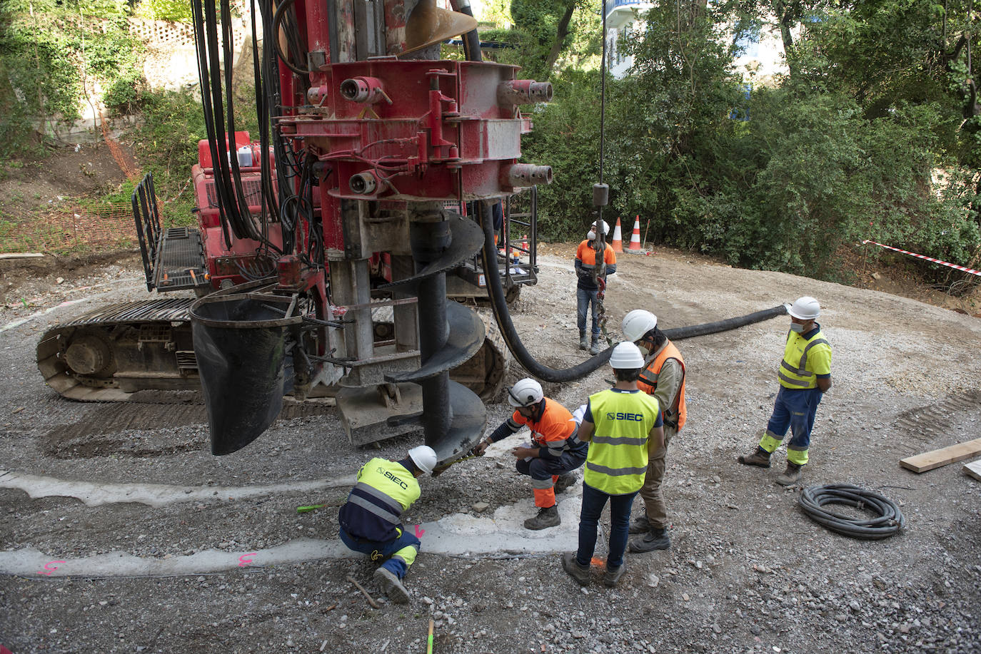 Los trabajos para recuperar el viejo acceso por El Sardinero tardarán tres meses en alcanzar la infraestructura original