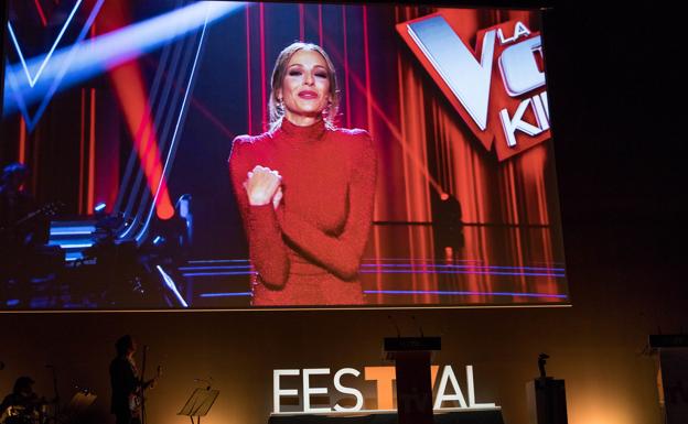 Eva González, desde el plató de 'La Voz'. 