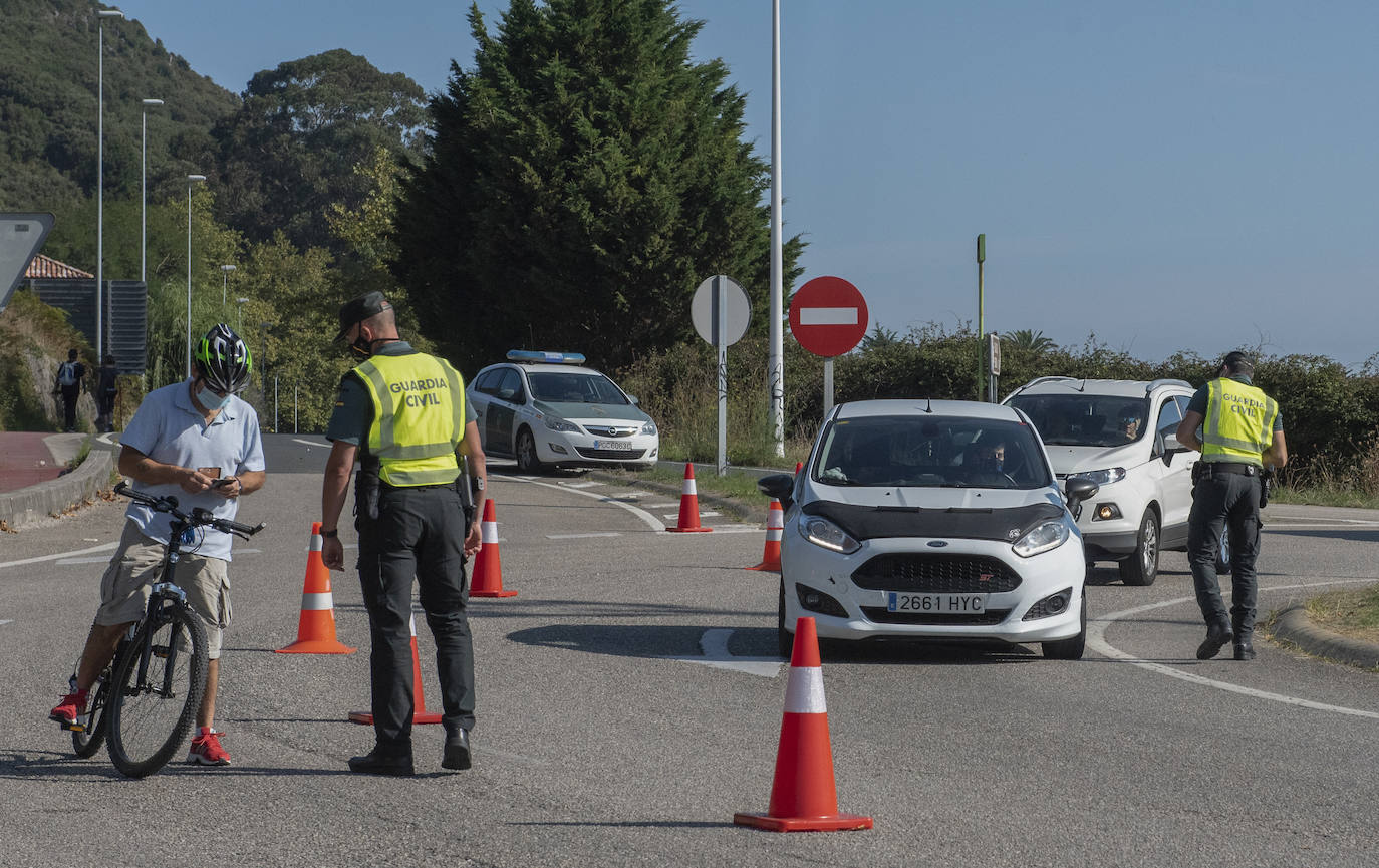 Fotos: Así vivió Santoña su último día de confinamiento