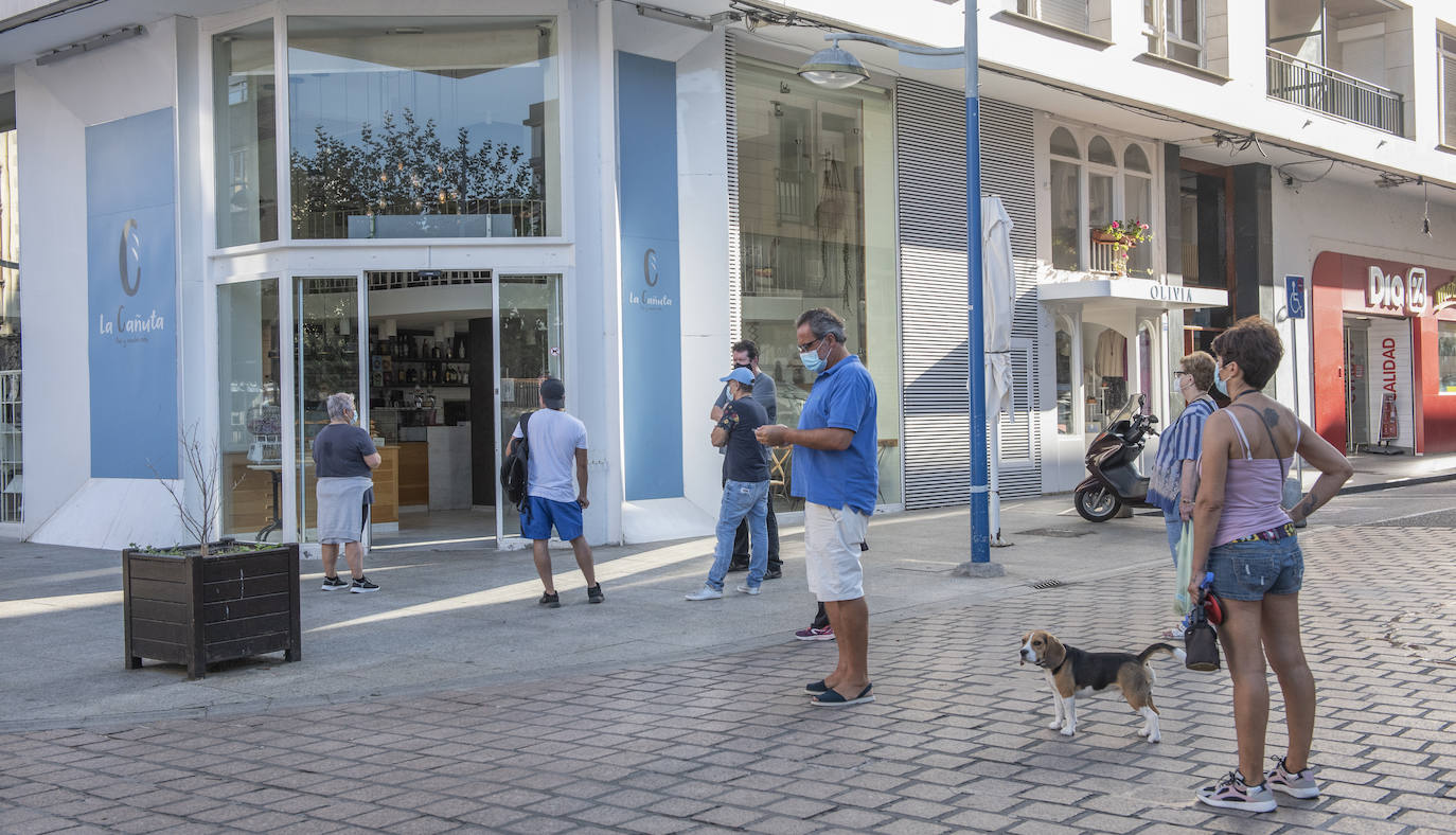 Fotos: Así vivió Santoña su último día de confinamiento