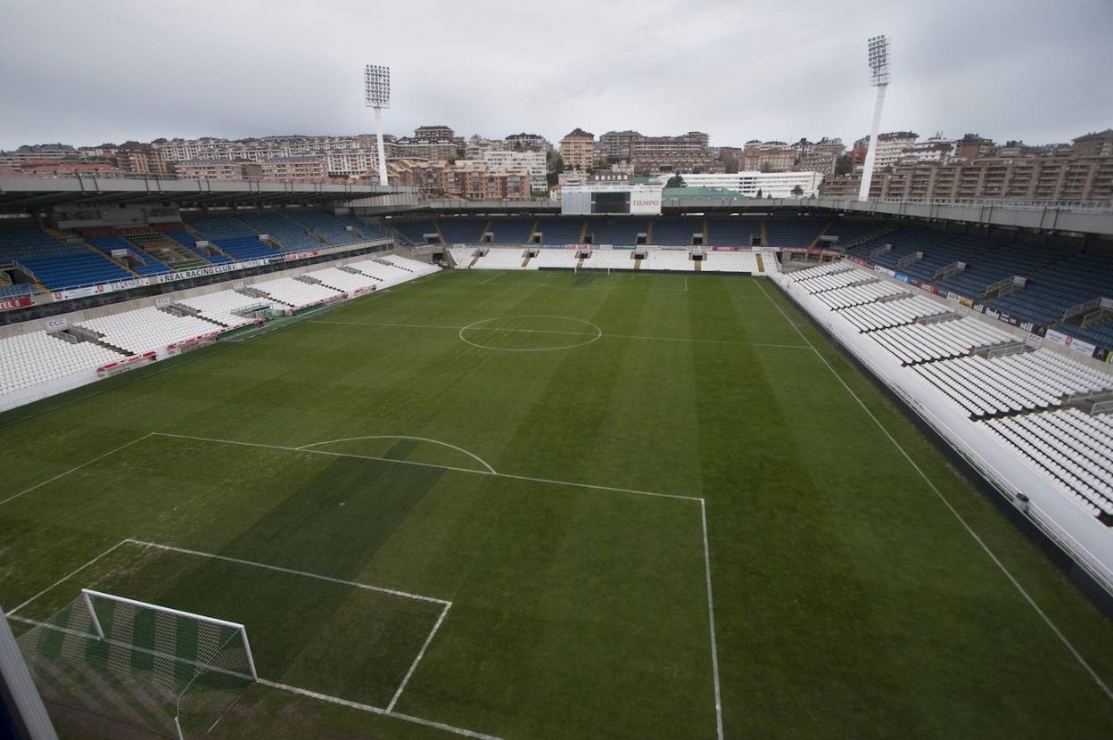 Los Campos de Sport esperan impacientes el inicio de Liga. Desde el pasado mes de marzo no alberga un partido con público. 