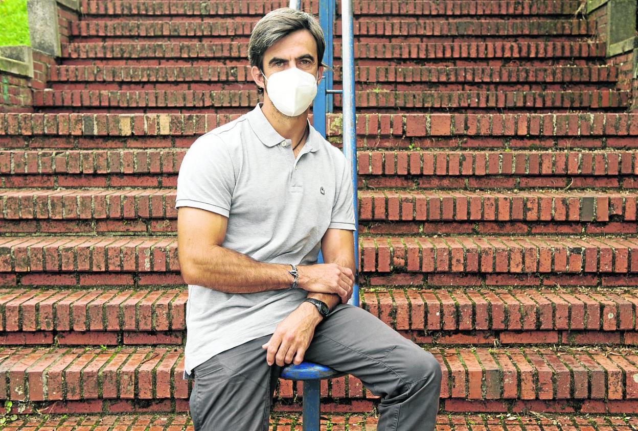 José Pombo, en la sede de Proinfancia, en el barrio Benidorm, en Santander. maría Gil lastra