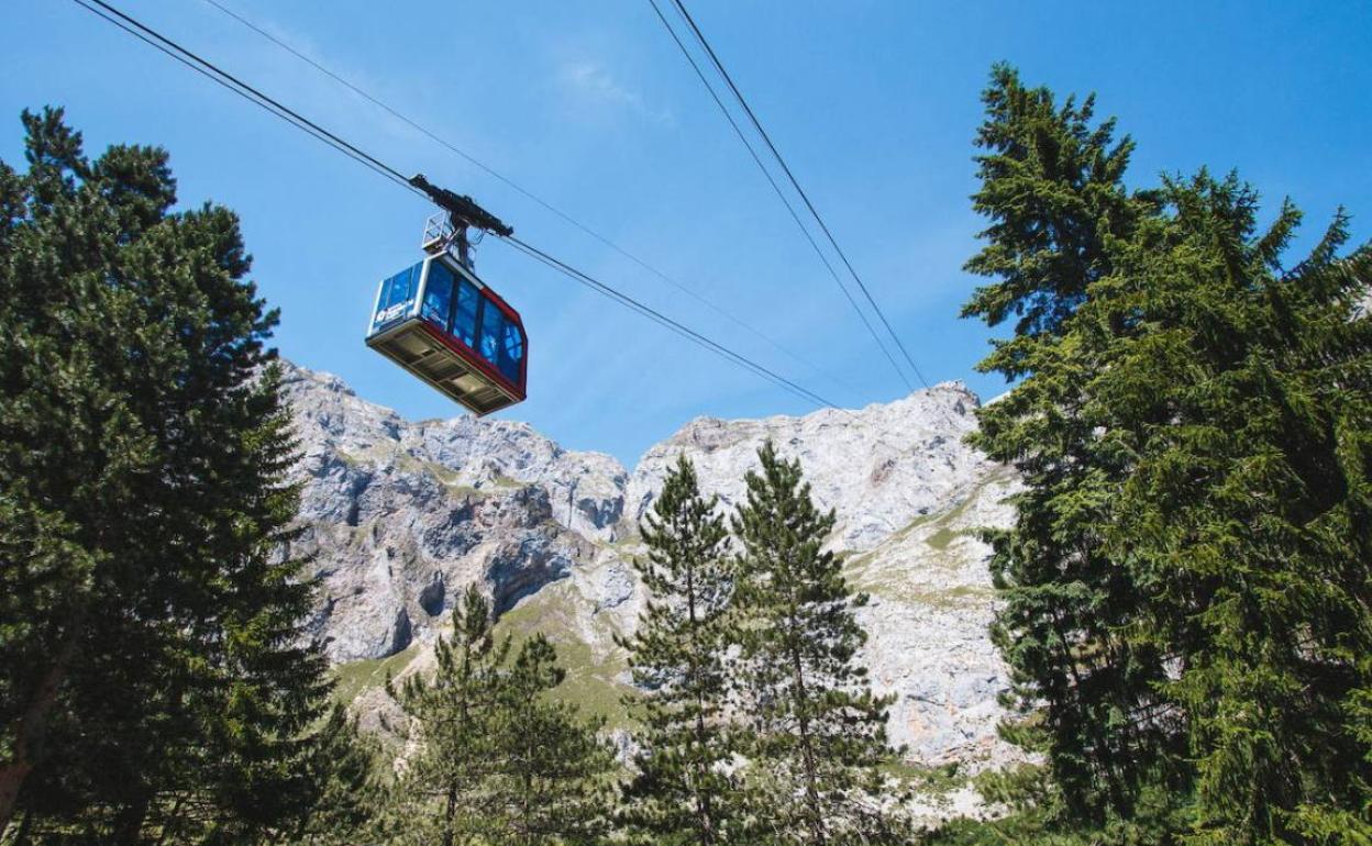 El teleférico de Fuente Dé, un 'ascensor' al paraíso de Picos de Europa