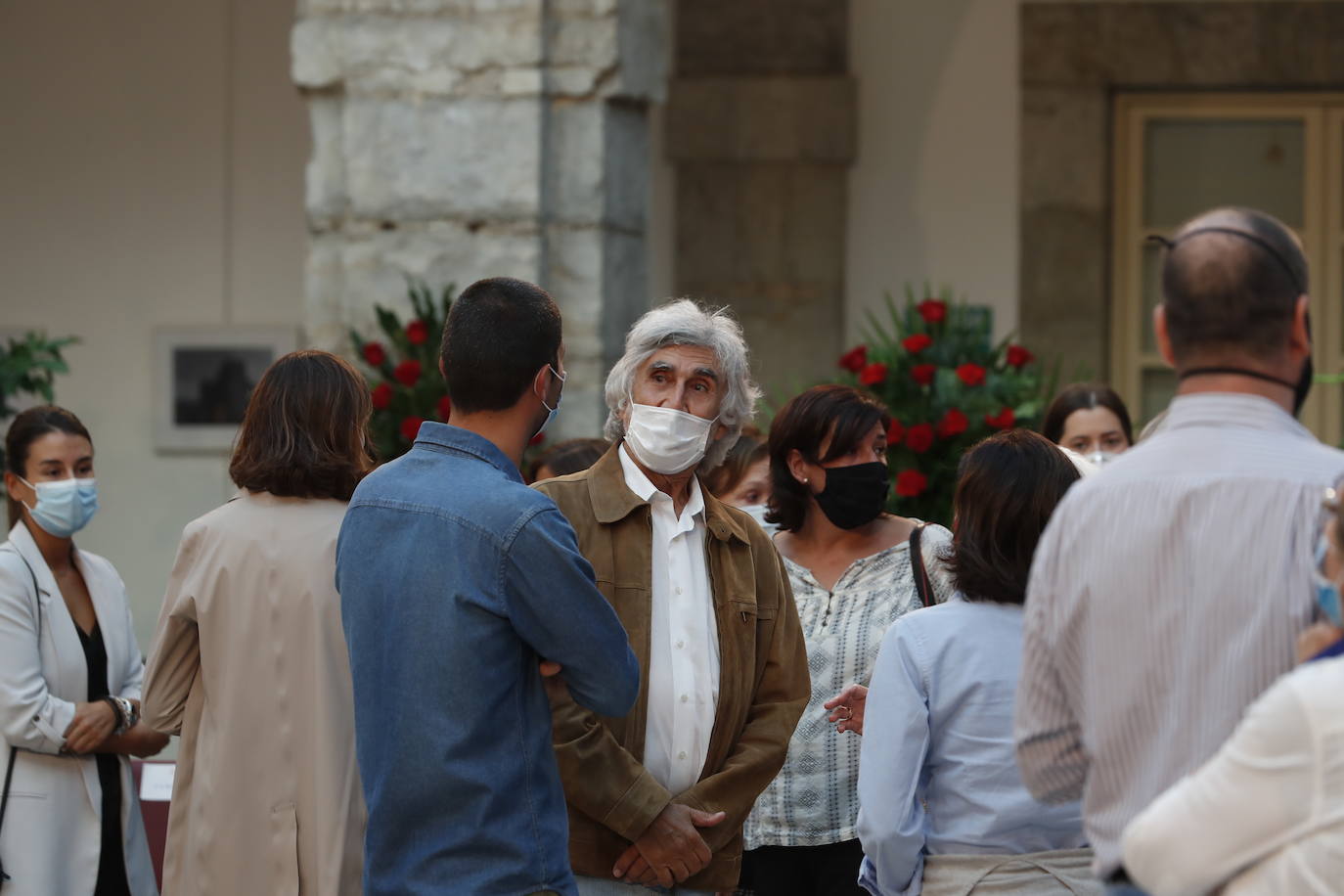 Fotos: Capilla ardiente de Jaime Blanco en el Parlamento de Cantabria