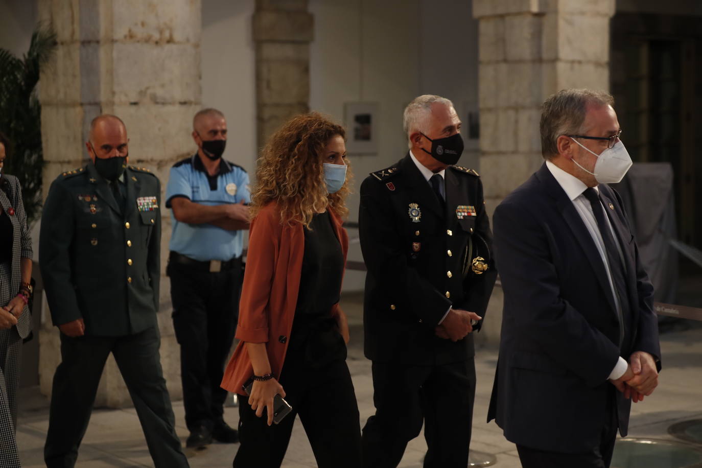 Fotos: Capilla ardiente de Jaime Blanco en el Parlamento de Cantabria