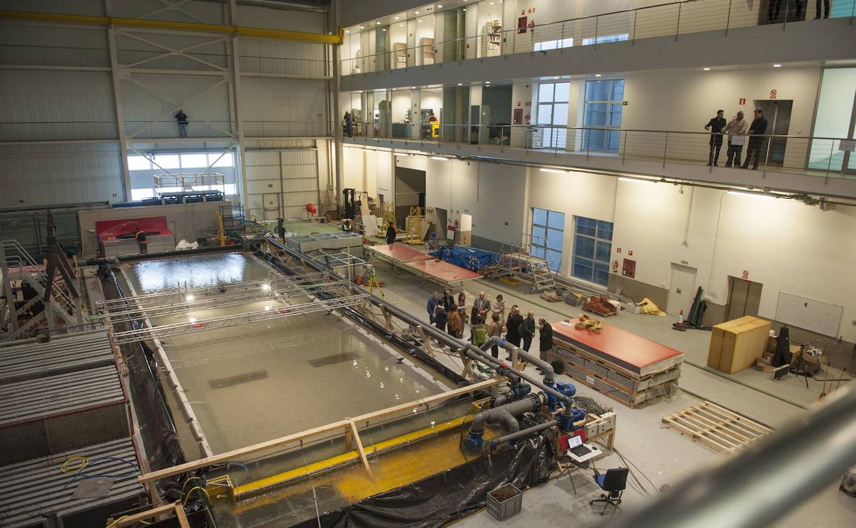 Gran Tanque de Ingeniería Marítima de Cantabria del Instituto de Hidráulica Ambiental, IH,