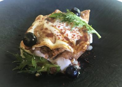 Imagen secundaria 1 - Tres de los platos del menú: dumpling de calabaza y queso fresco; lasaña crujiente de venado; ycarbonara de panceta de tudanca.