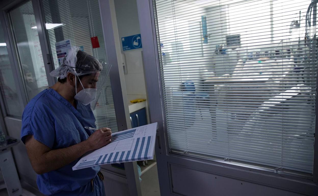 Cantabria registra la segunda cifra más baja de contagios de la semana, con 32 nuevos positivos