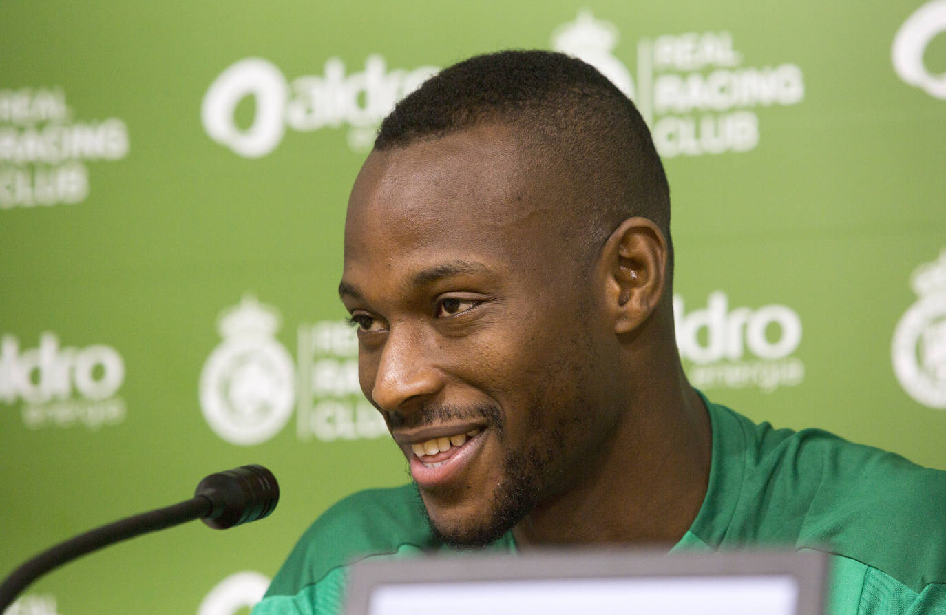 Cedric ha sido presentado como nuevo jugador del Racing