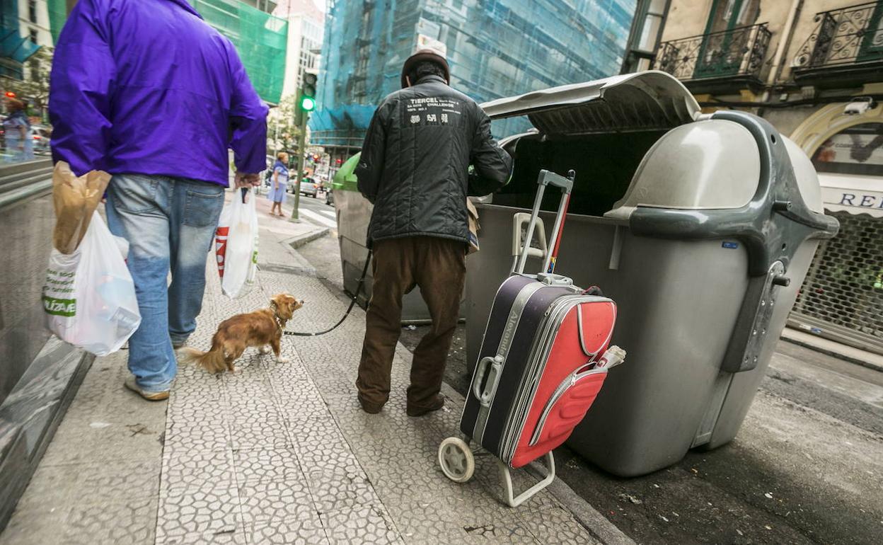 Cerca de 112.000 cántabros afrontan la crisis del covid en situación de pobreza