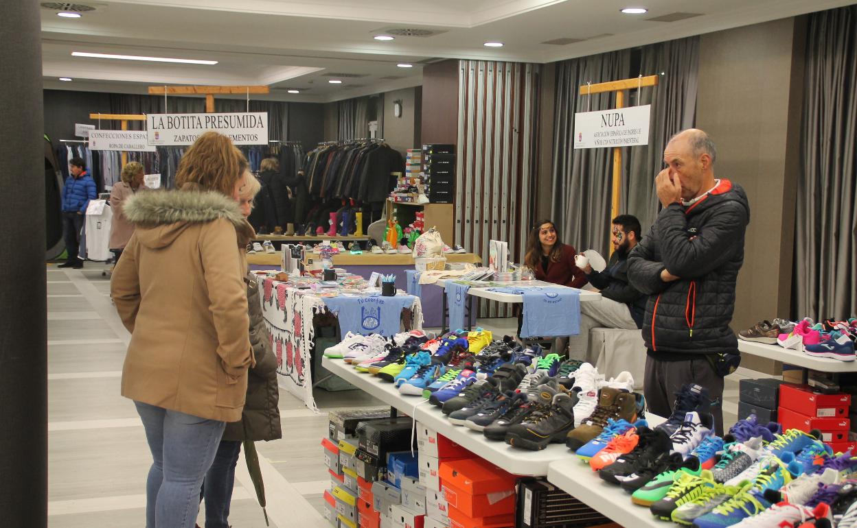 Fotografía de una edición pasada de la Feria del Stock de Solares en el Balneario 