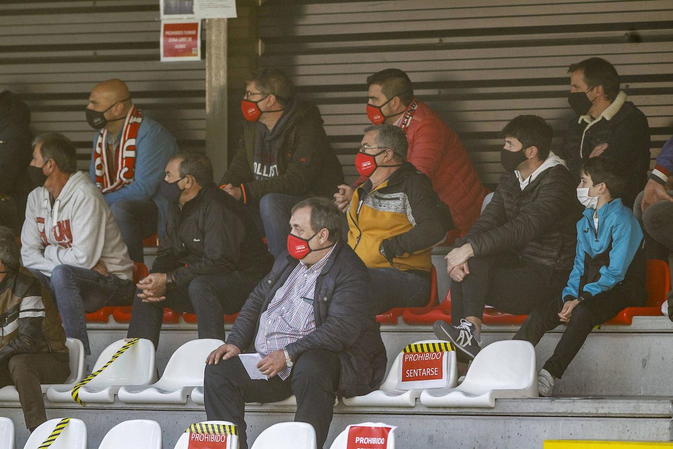 El equipo pejino ganó ante sus aficionados en el regreso del fútbol de Segunda B a los canpos de San Lorenzo