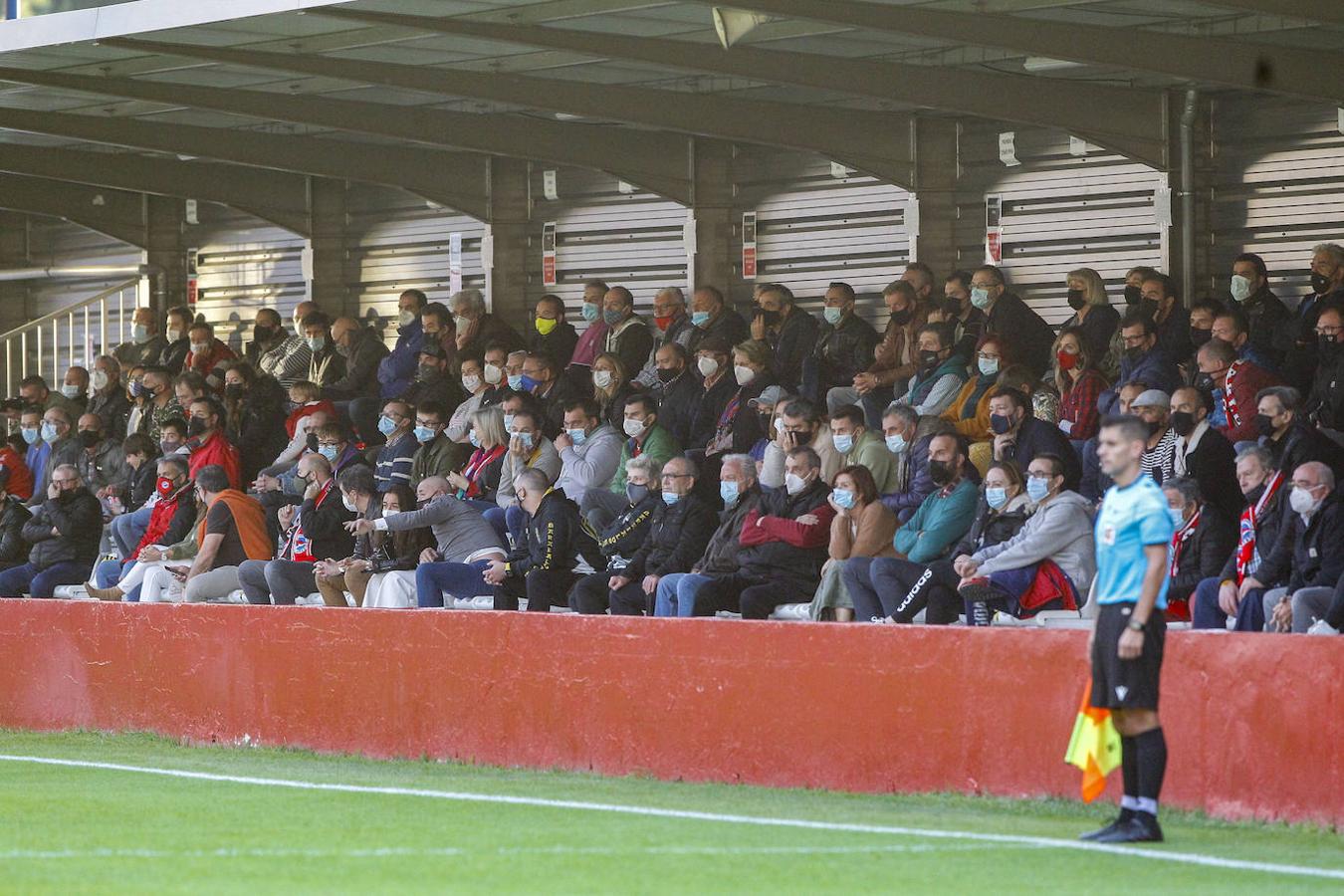 El equipo pejino ganó ante sus aficionados en el regreso del fútbol de Segunda B a los canpos de San Lorenzo