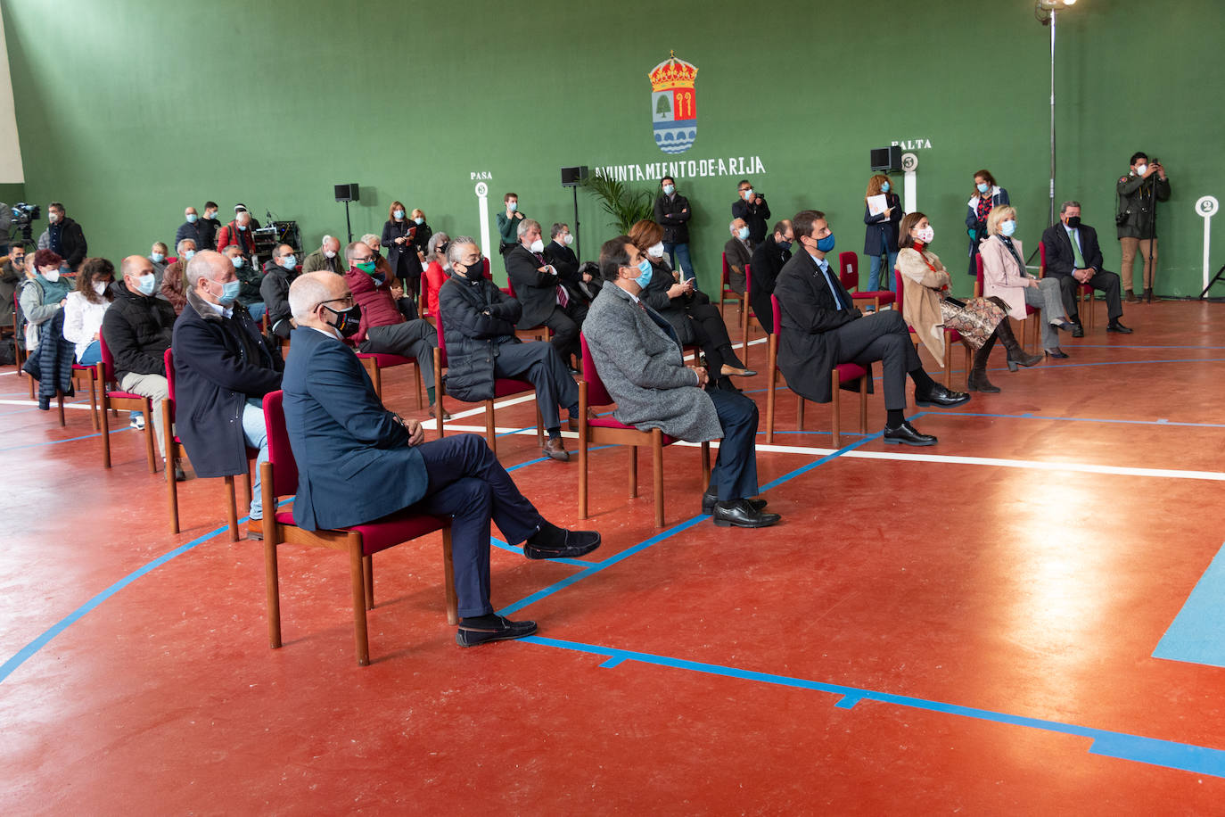 Revilla y Mañueco reivindican el puente de Noguerol y La Engaña en la firma del convenio entre Cantabria y Castilla y León.