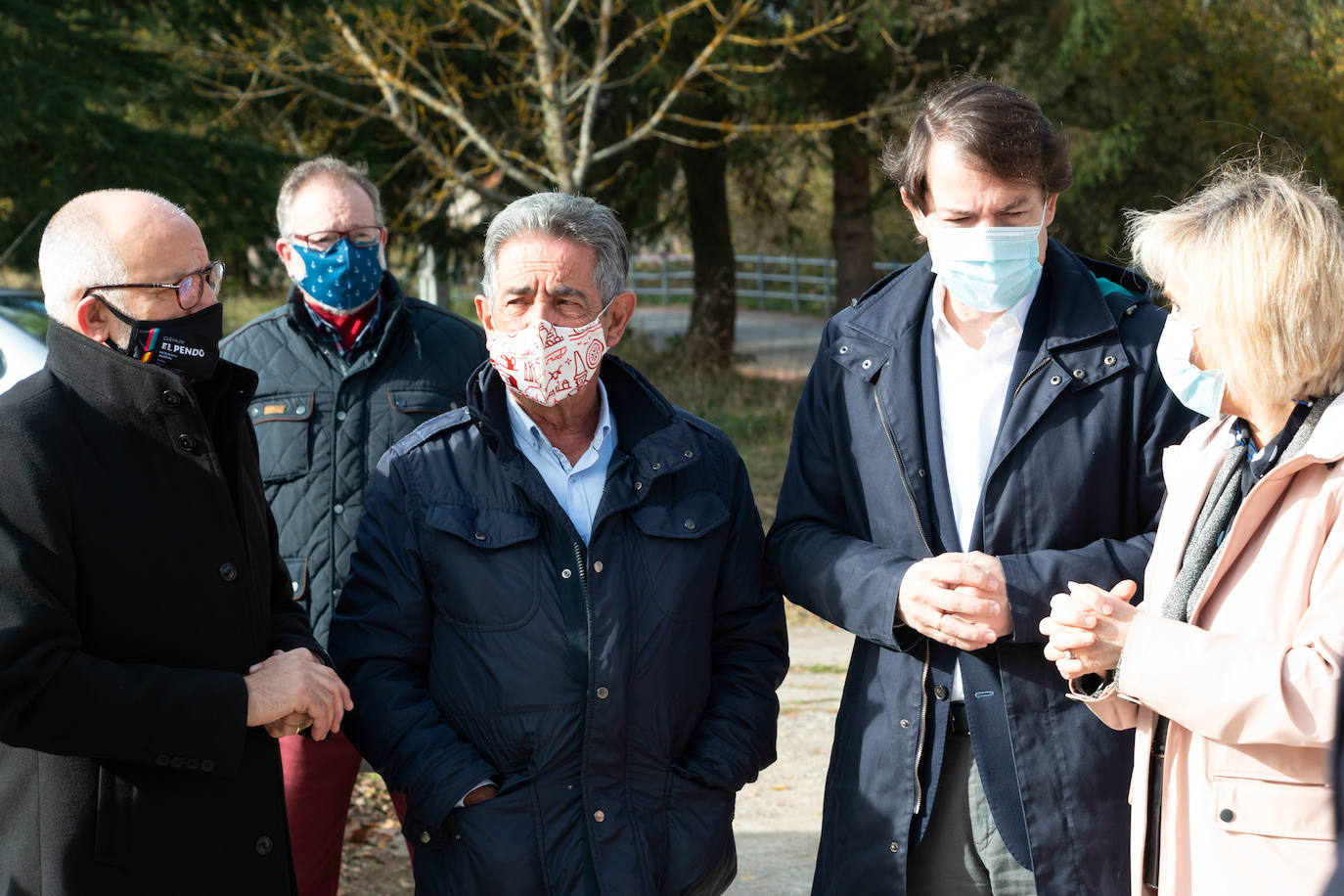 Revilla y Mañueco reivindican el puente de Noguerol y La Engaña en la firma del convenio entre Cantabria y Castilla y León.