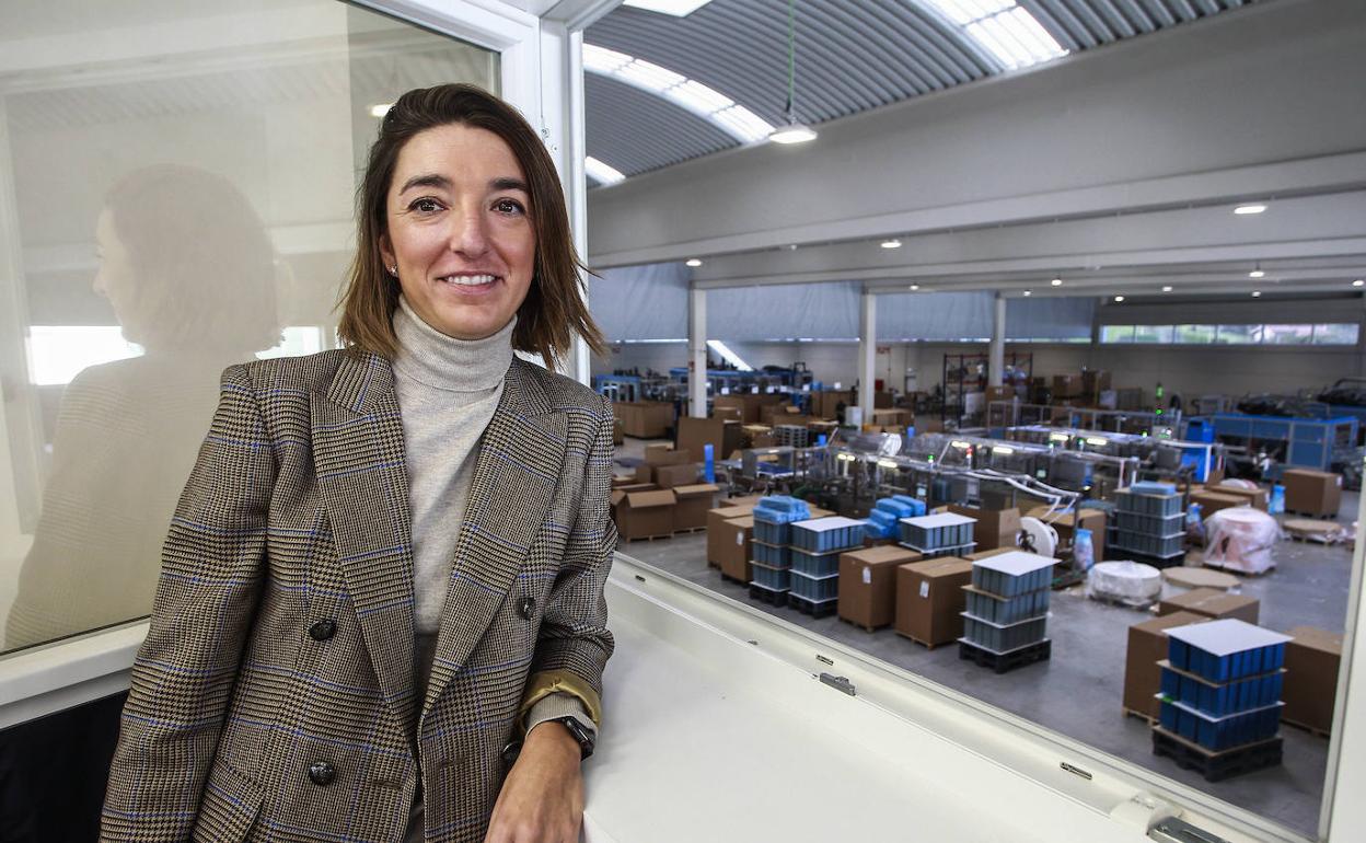 Ana Sastre, Premio Mujer Emprendedora, en las instalaciones de su empresa. 