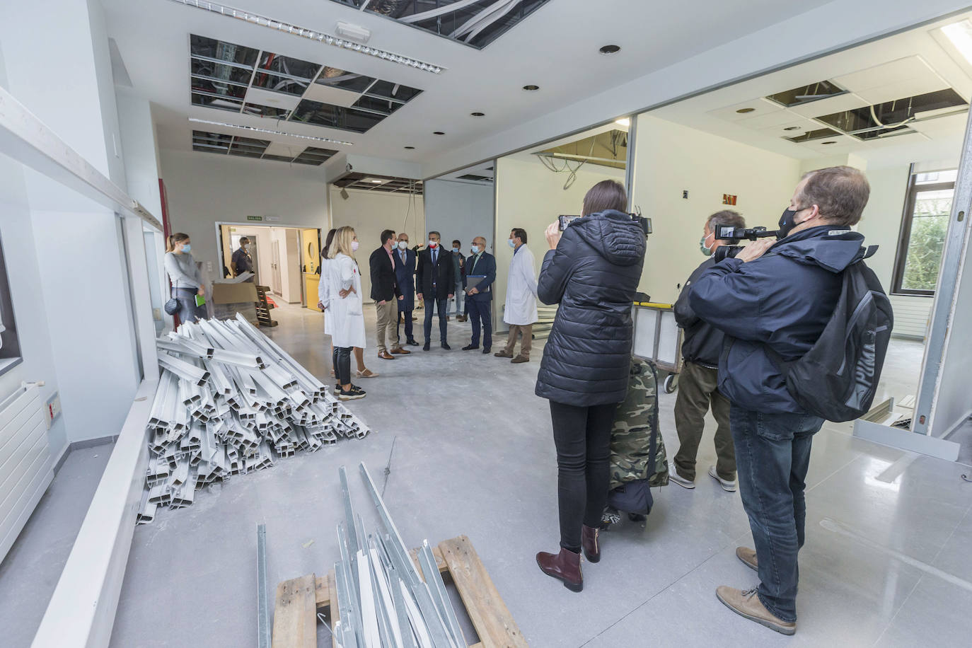 La nueva UCI de Valdecilla para pacientes covid, que ahora está en obras, tendrá 18 puestos y la previsión es tenerla operativa en diciembre.