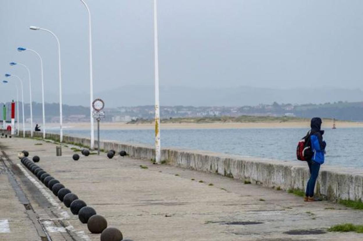 El dique de Molnedo en Puertochico