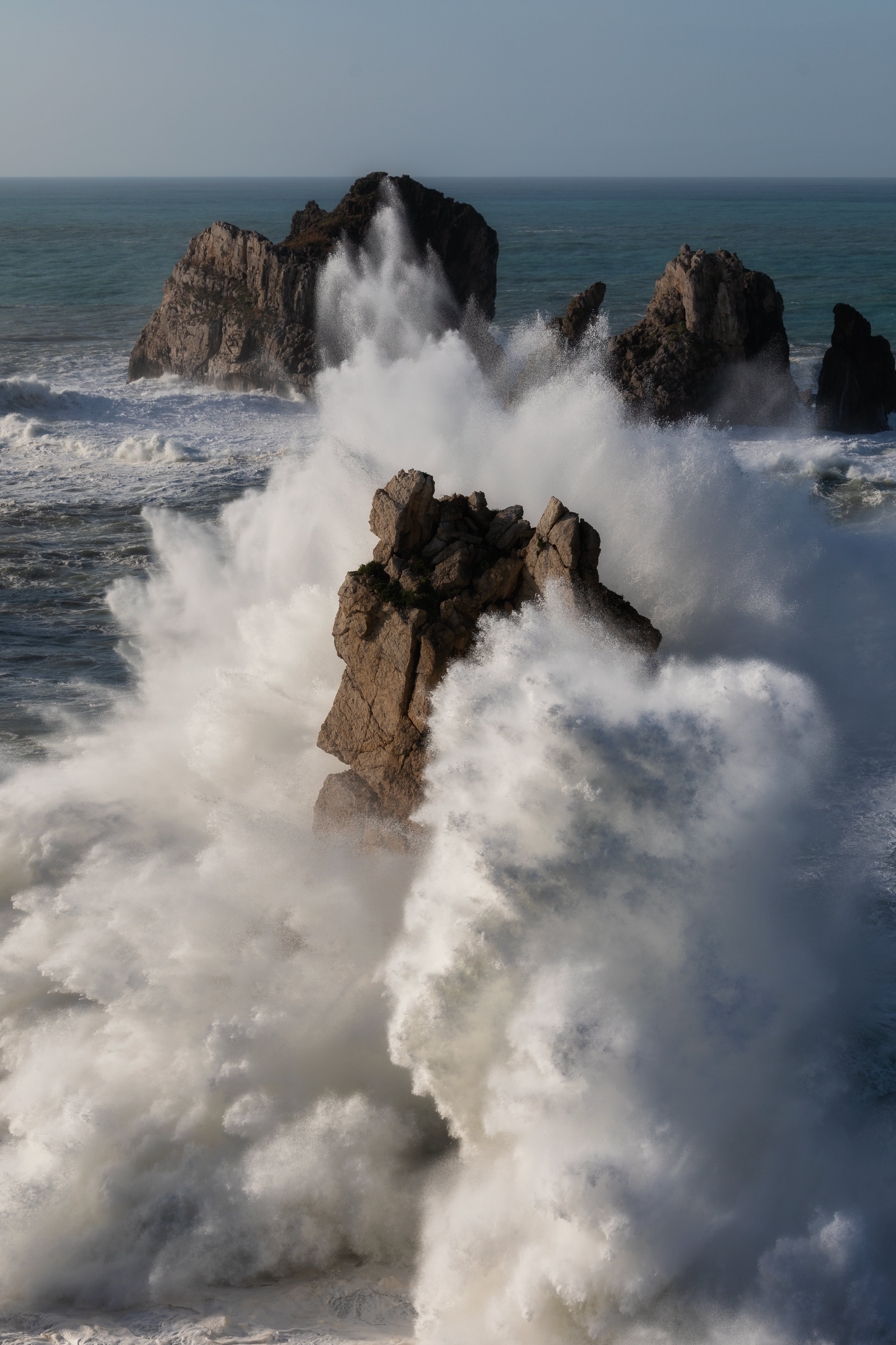 Fotos: El espectacular baile de las olas en la Arnía