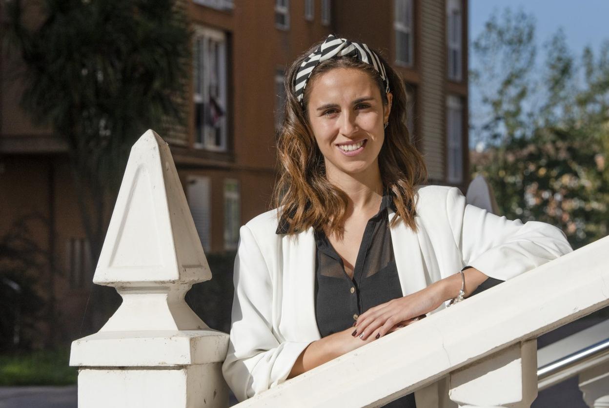 Eva Casanueva, en la sede de Nueva Vida, en Peñacastillo, donde se imparten los cursos de inserción laboral.