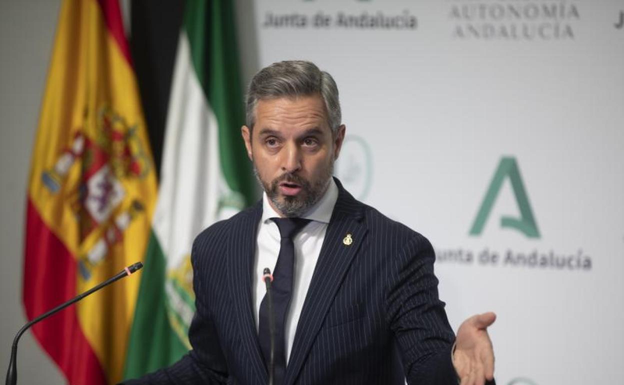 El consejeo de Hacienda de Andalucía, Juan Bravo, este miércoles en rueda de prensa.