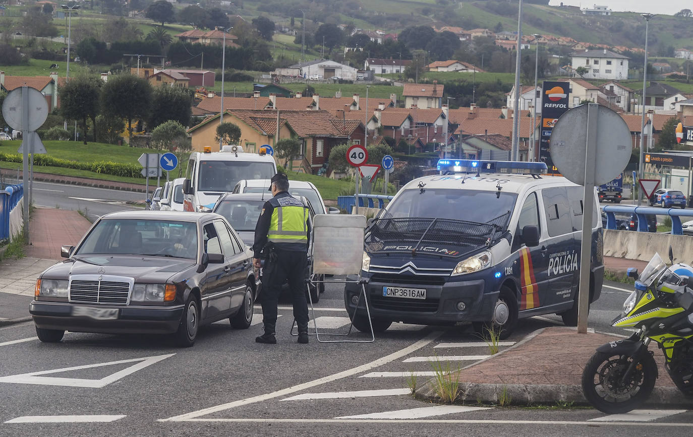 La Policía Nacional y la Policía Local de Santander controlan los accesos a la capital.